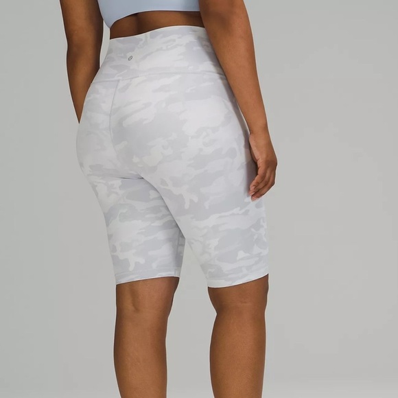 lululemon athletica Pants - NWOT LULULEMON Wunder Under High-Rise Short 10" Camouflage, Biker Shorts, Size 2